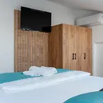 Emina Sa Privatnim Parkingom Neum
