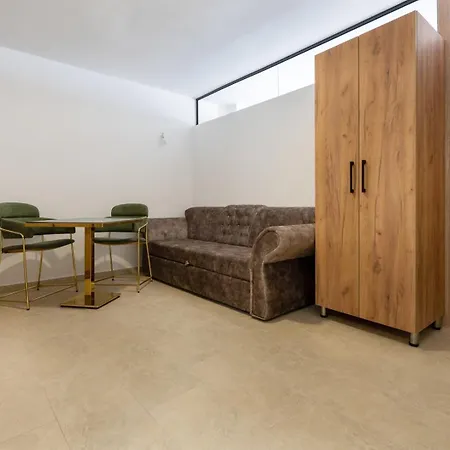 Emina Sa Privatnom Plazom I Parkingom 3* Neum