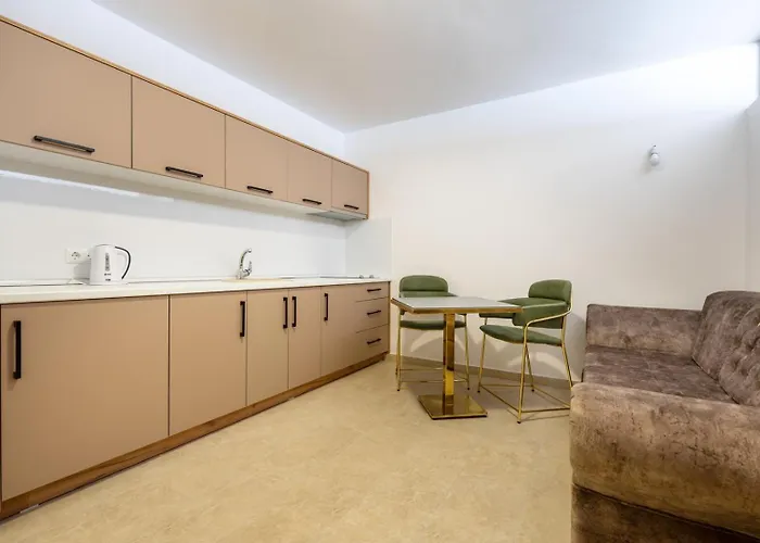 Pensión Emina Sa Privatnim Parkingom Neum