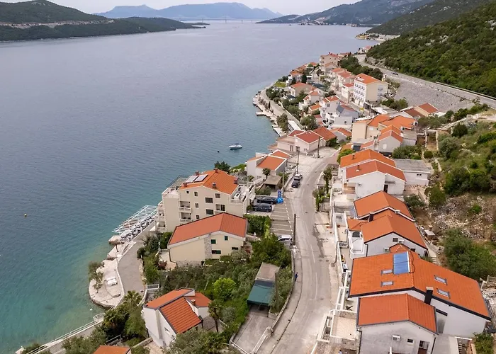 Pensión Emina Sa Privatnim Parkingom 3*